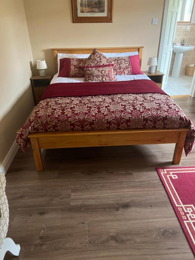 Heeneys Lodge B&B Donegal Town Esterno foto