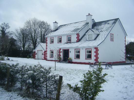 Heeneys Lodge B&B Donegal Town Esterno foto